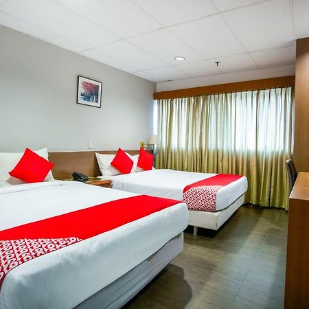 Oyo 106 Beach Hotel Сингапур Экстерьер фото