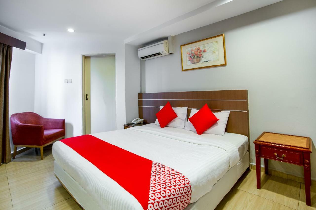 Oyo 106 Beach Hotel Сингапур Экстерьер фото
