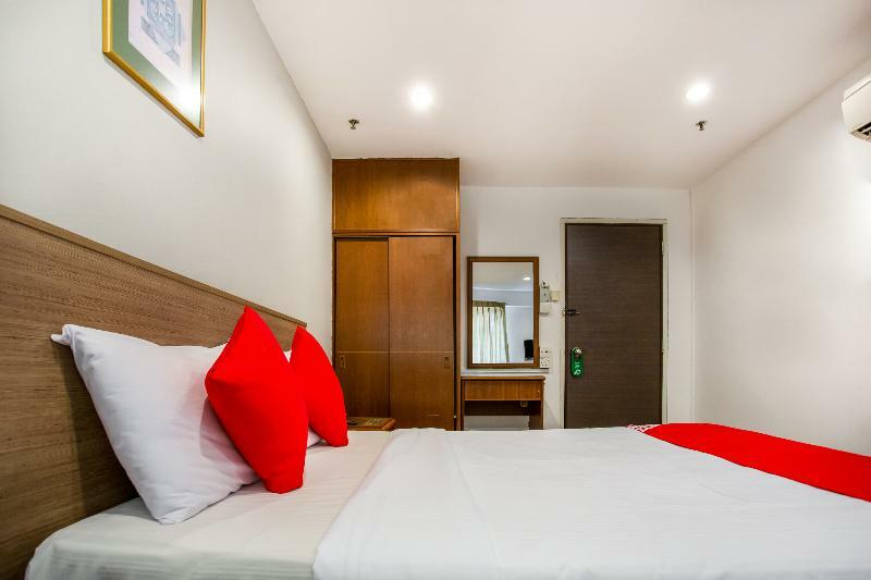 Oyo 106 Beach Hotel Сингапур Экстерьер фото